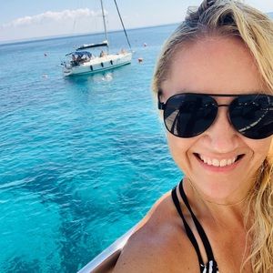 Meet your Posher, Rebecca